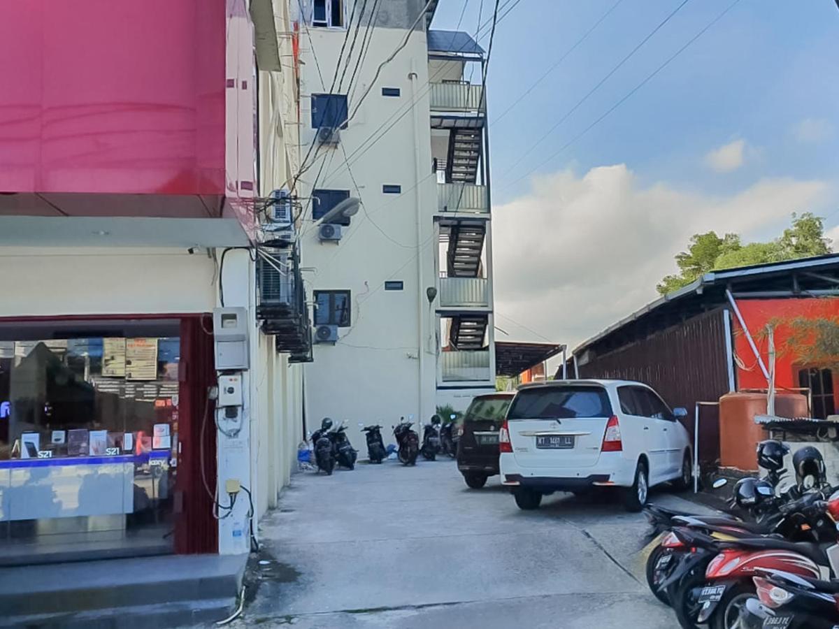 Reddoorz Plus At Pelita Guest House Balikpapan Bagian luar foto
